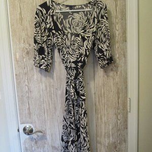 Banana Republic Silk Dress Black w/ Cream Flowers